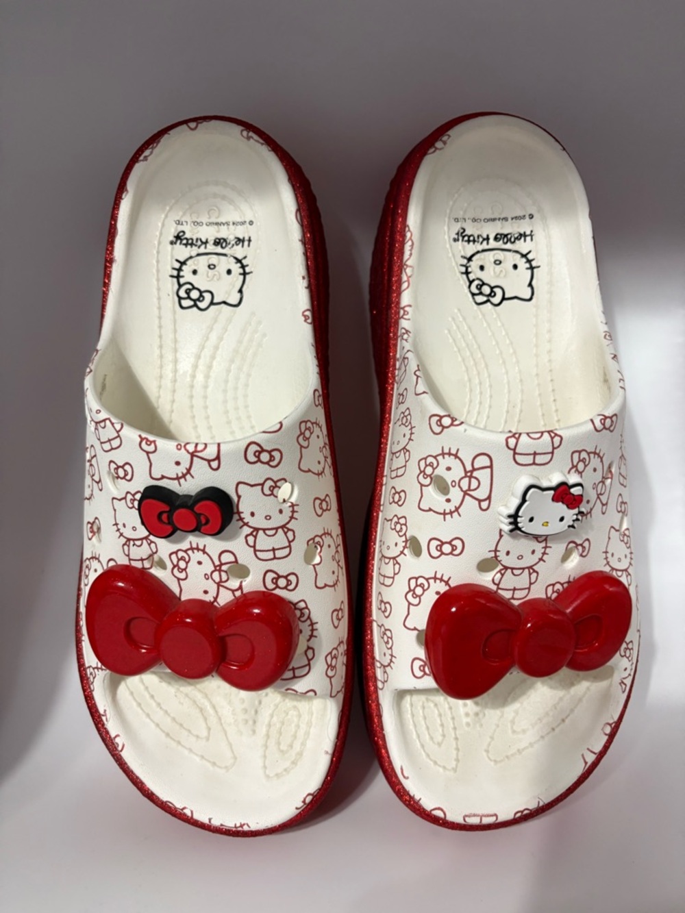 Crocs x Hello Kitty Stomp Slides Clogs Women’s Size 10